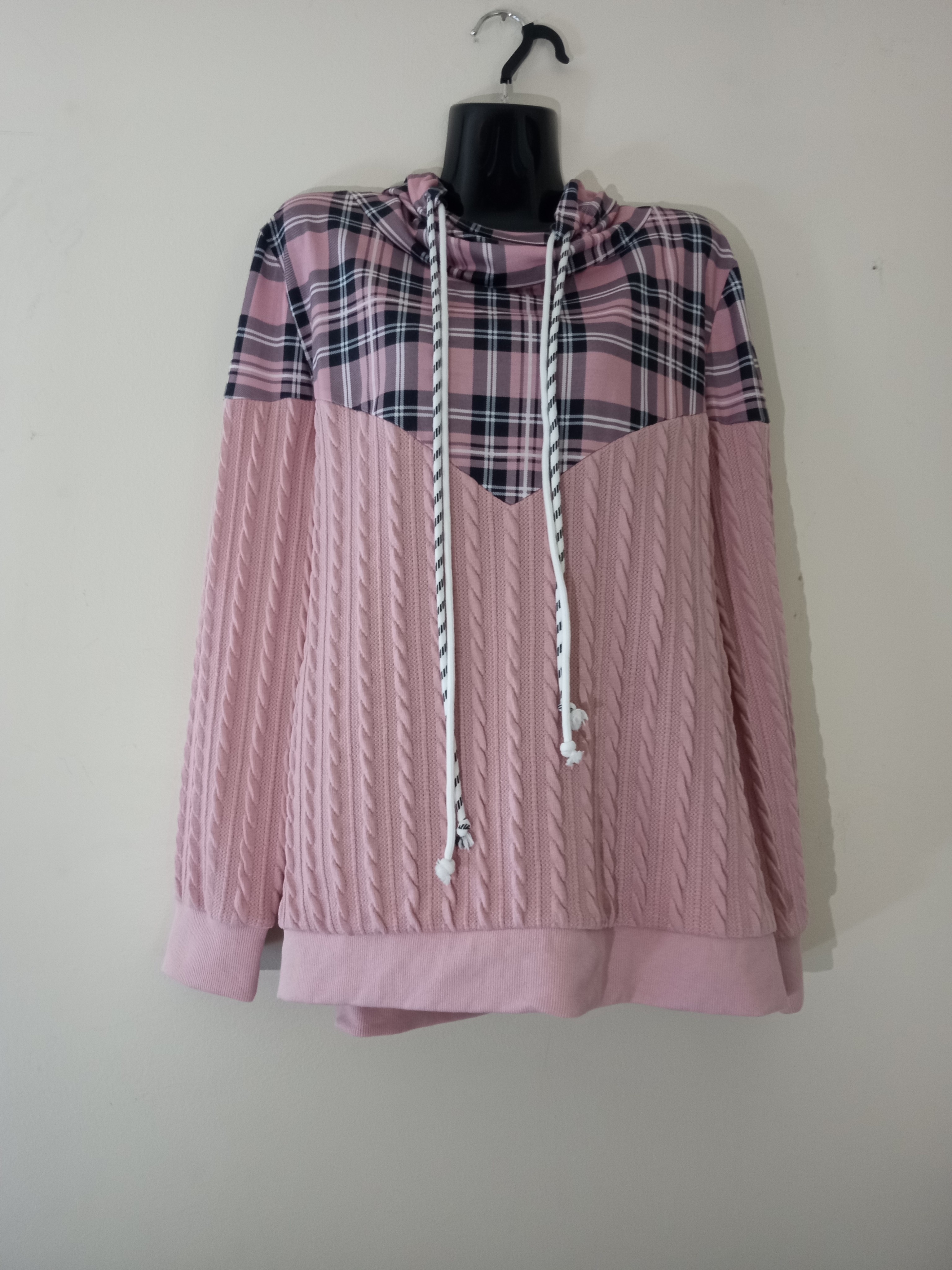 Women’s Pink Plaid Knit Sweater